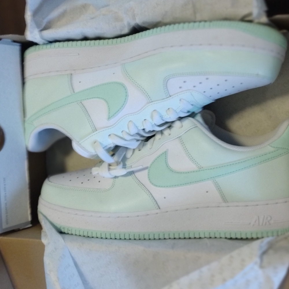 Nike Air Force 1 Mint Green Sneakers